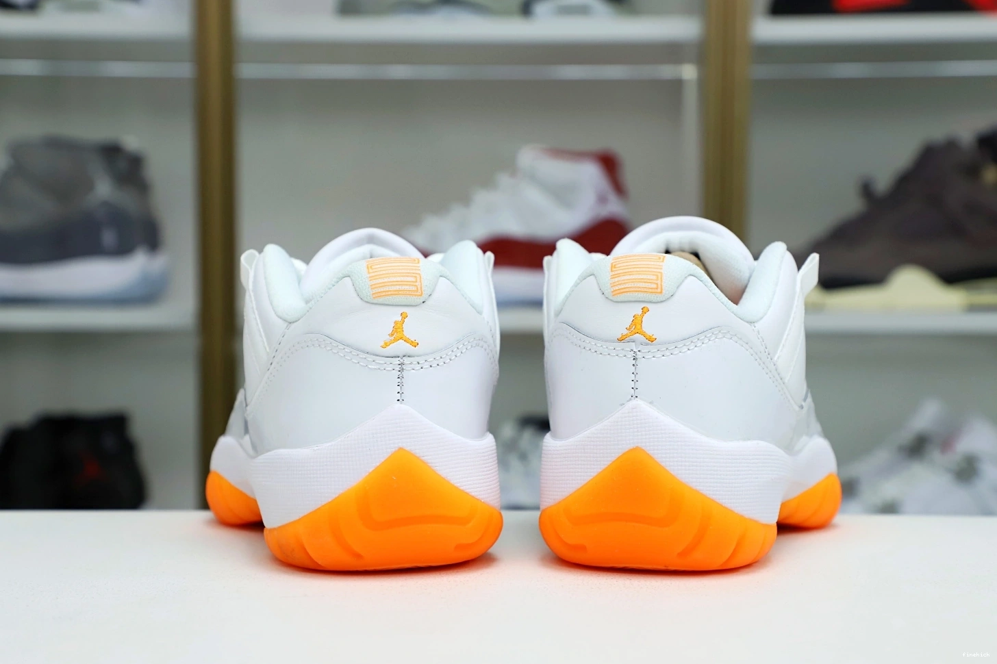 WMNS JORDAN AIR 'BRIGHT CITRUS' 11 RETRO LOW 0914